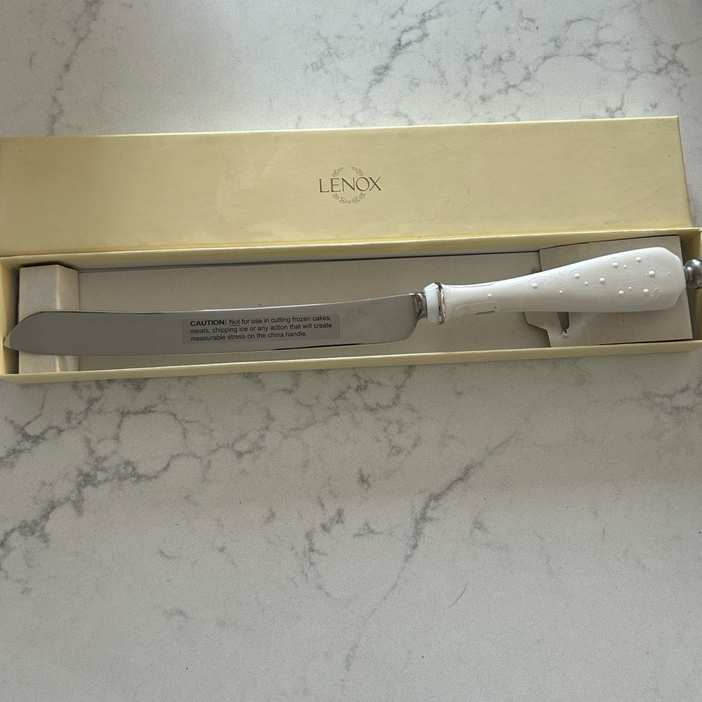 Lenox Cake Knife from Promises Collection Stainless Steel Blade NWT in box